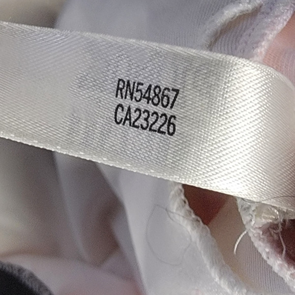 Victoria's Secret Women's Lightweight Sports Bra Tie Dye Ultimate  Pink Black - Picture 4 of 5